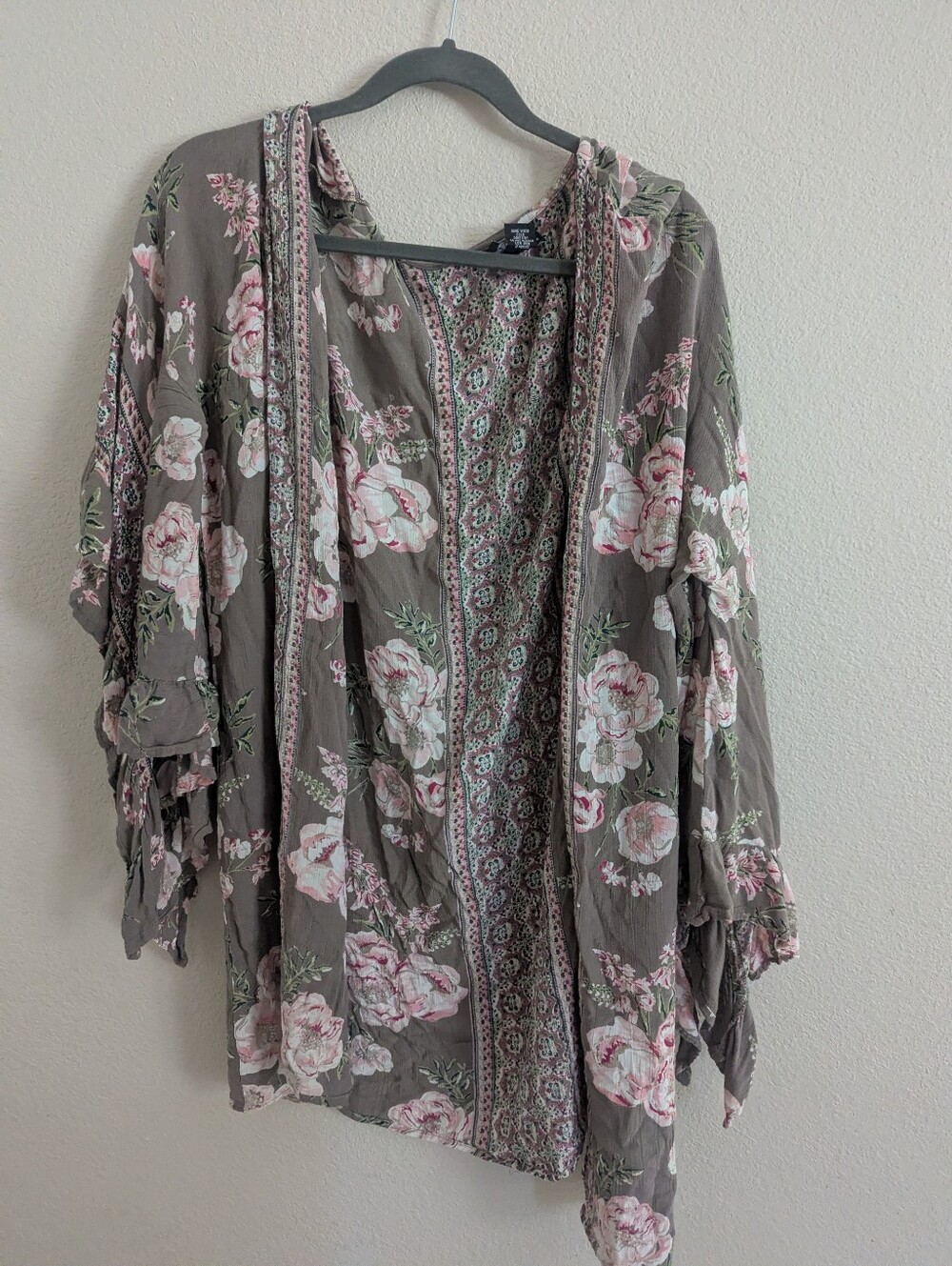 Angie Taupe Floral Open-Front Kimono Jacket